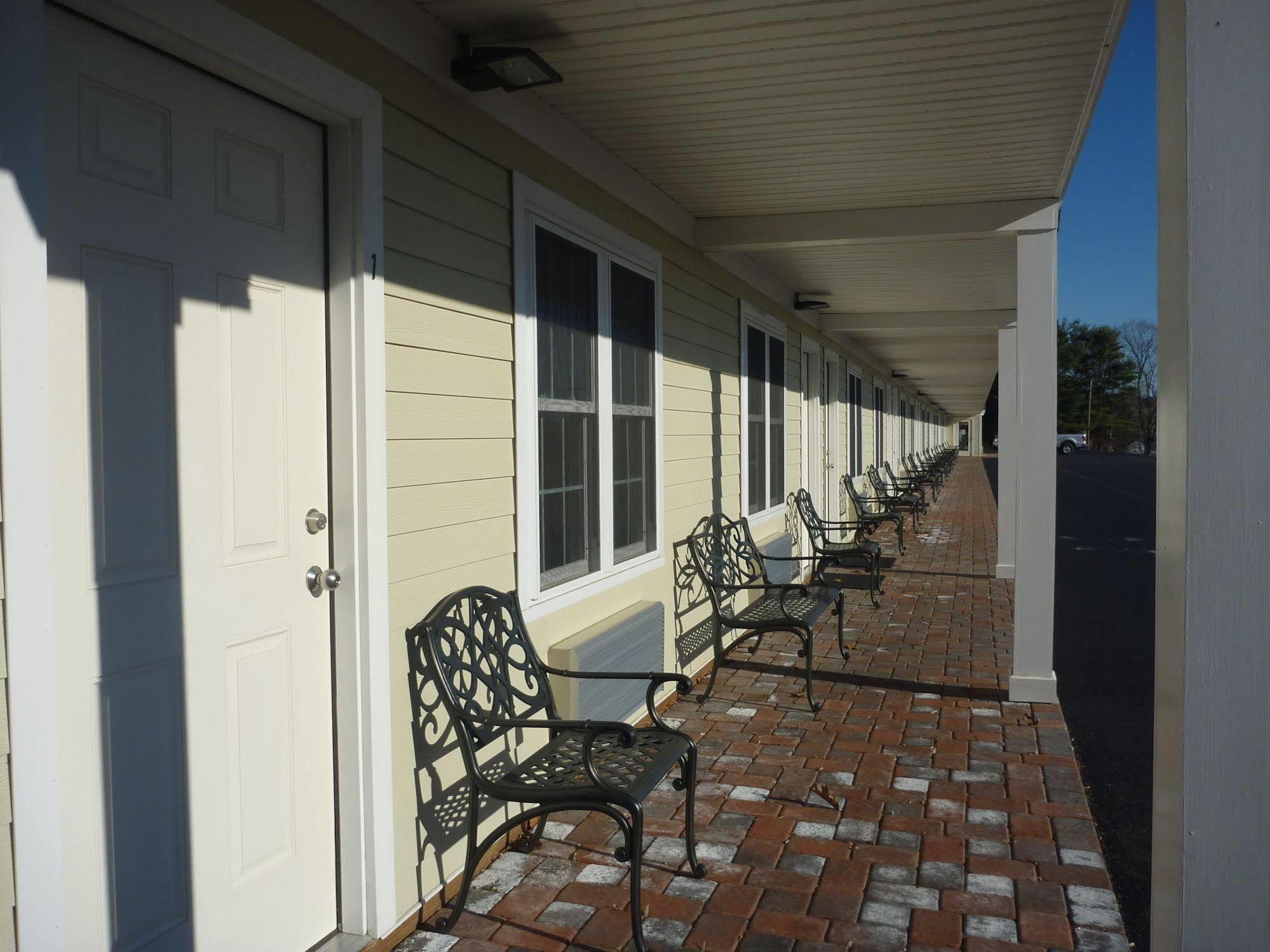 Yankee Clipper Motel Belfast Exterior photo